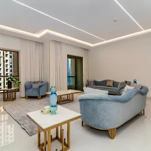  Apartment Usmans 4bdrm Jbr Sadaf Next To Ritz Carlton Walk Daily Housekeeping Jbr United Arab Emirates