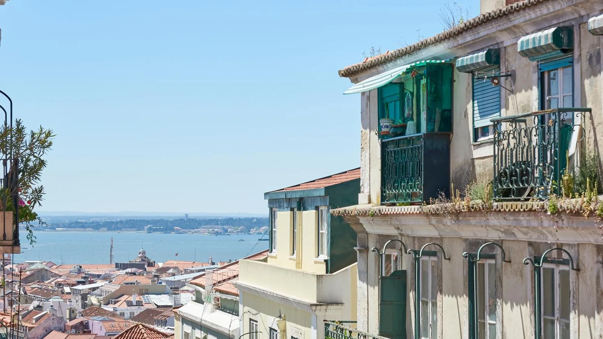 Elegant Apartment Santana Lisbon